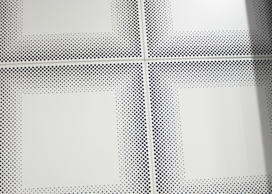 لوحات معدنية من الألمنيوم مثقب الجبهة الصوتية لبلاط السقف سقف 12 × 12, SGS