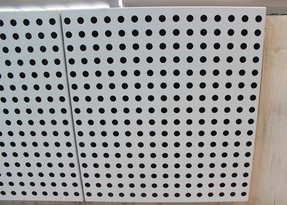 high-strength perforated ألومنيوم جدار لوح مع Accoustical ظهارة