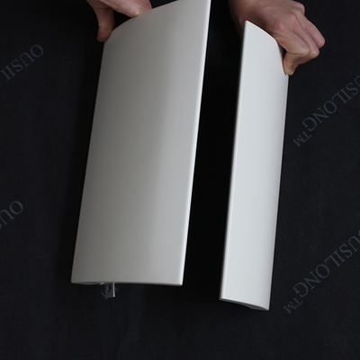 الأبيض حسب الطلب الديكور ورقة لوحة الألومنيوم منحني الشكل 1.5MM 2.0MM سمك